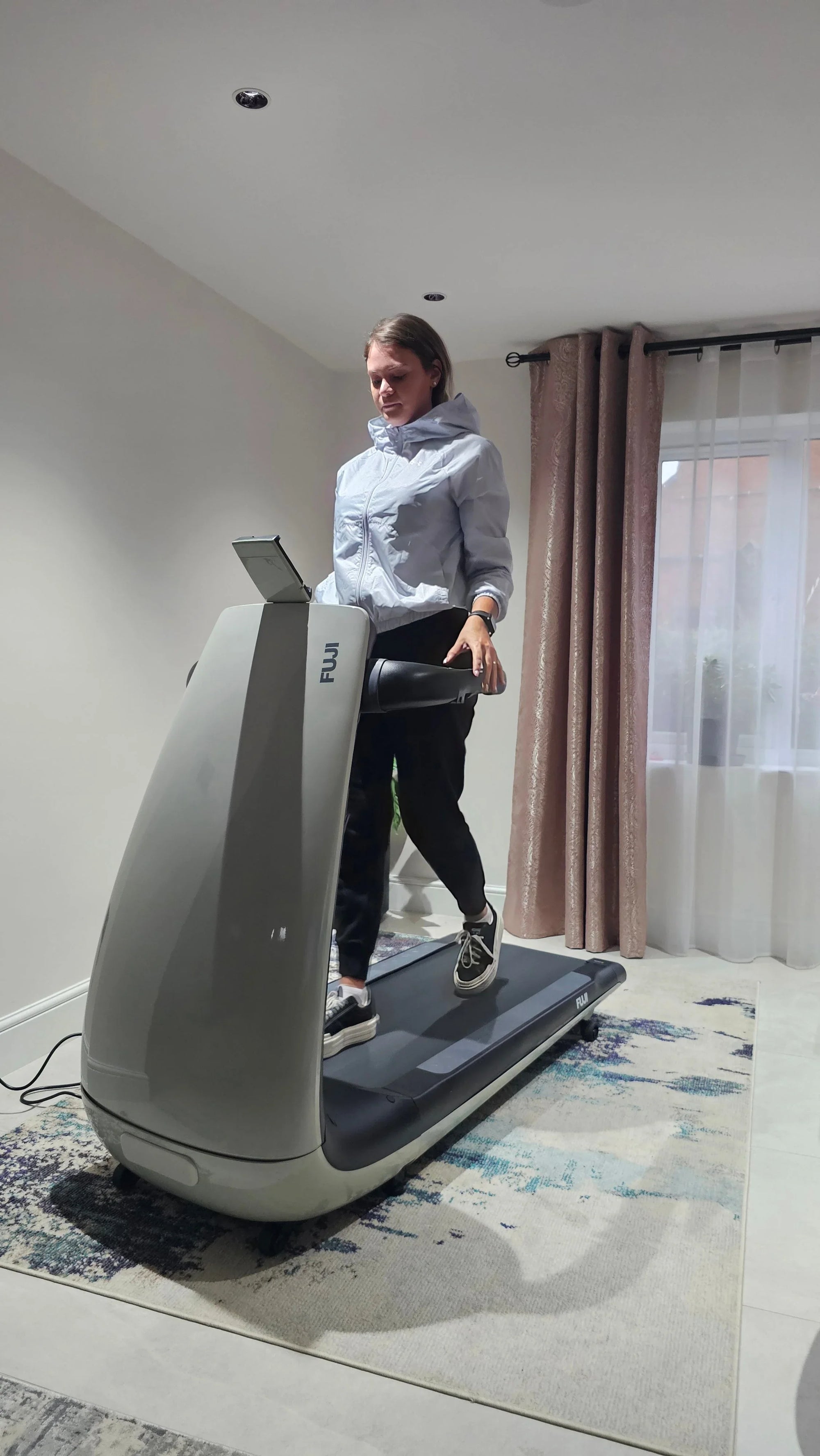 Choosing the right pace on treadmill: from gentle walks to brisk routines